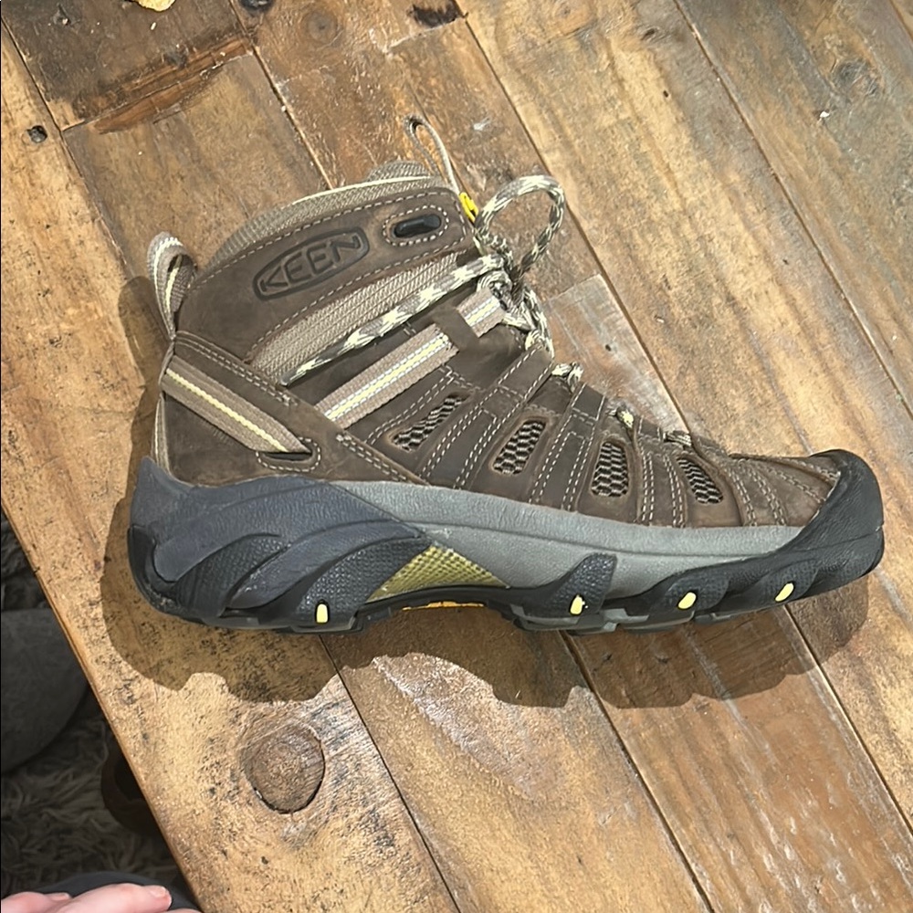 KEEN Brown Hiking Shoes